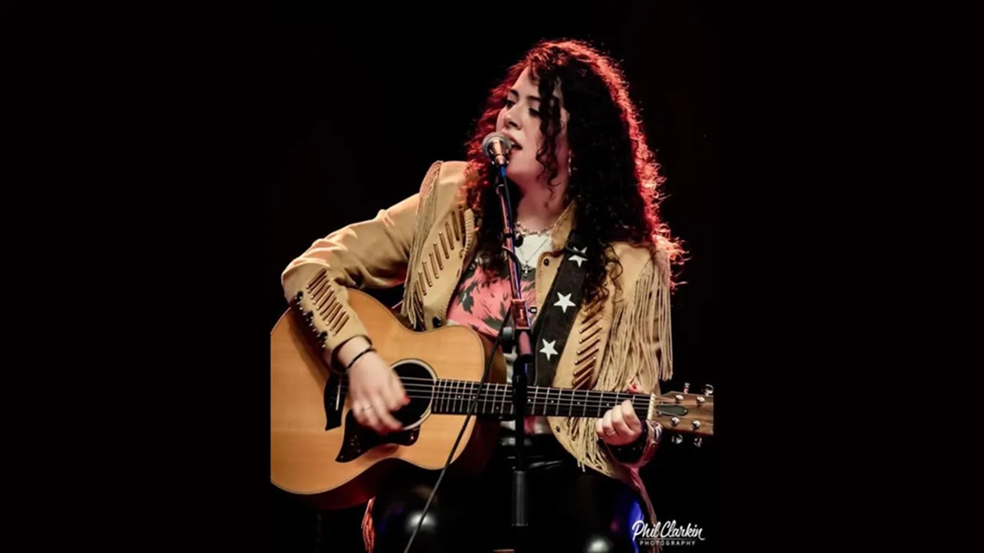 Elysha LeMaster at Krause’s Café