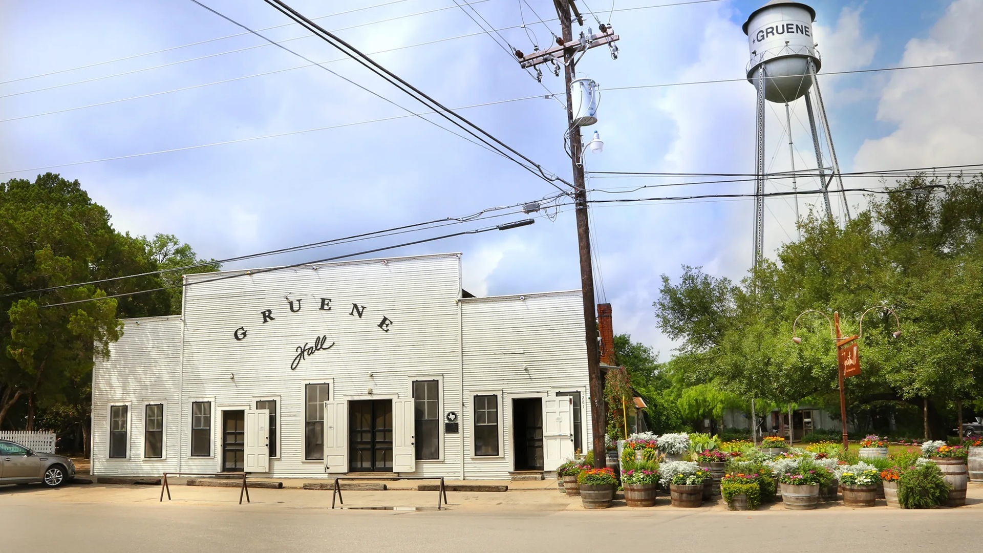 Funkyfoot at Gruene Hall