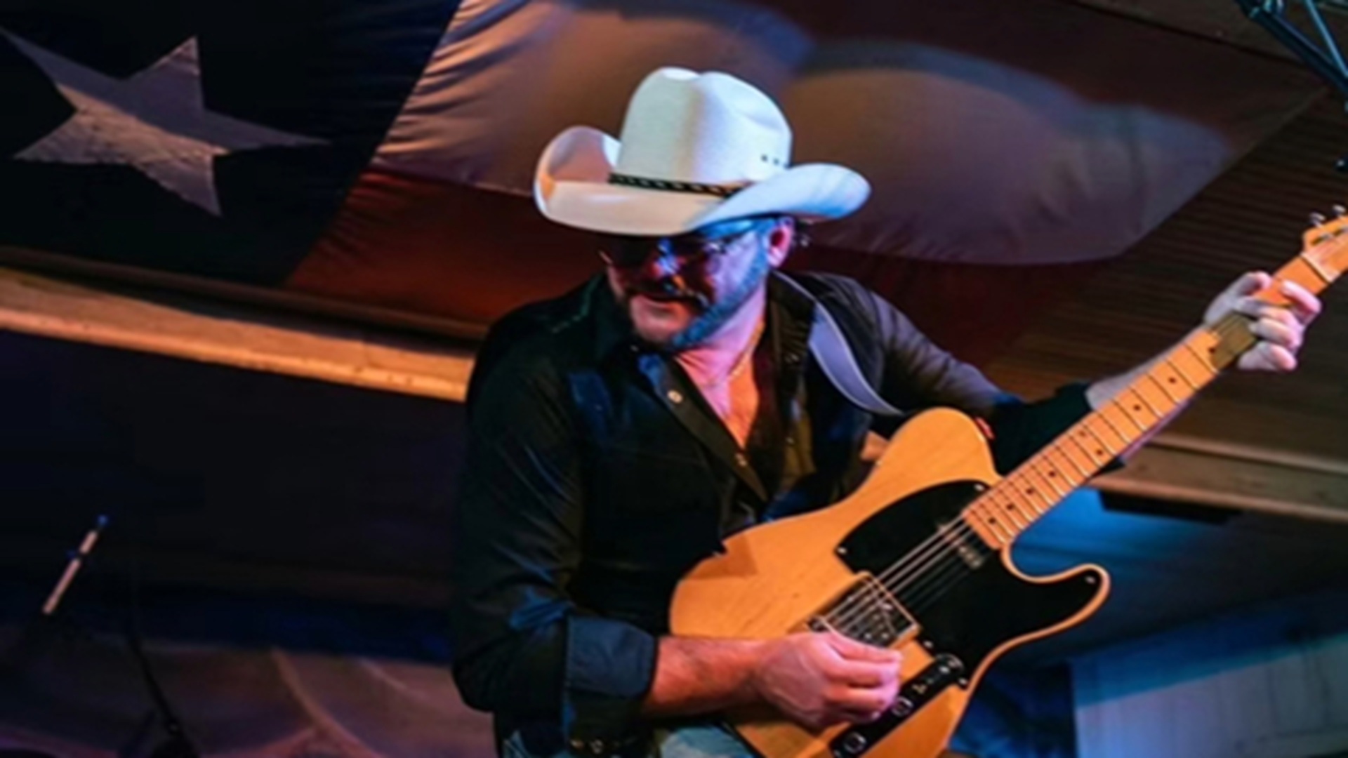 Josh Weathers at Gruene Hall