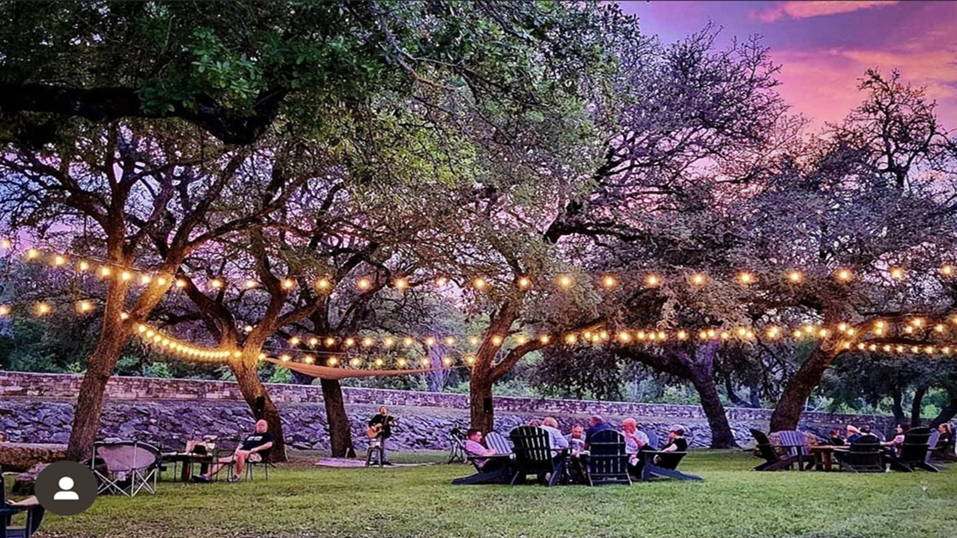 Friday Night Date Night at Dry Comal Creek Vineyards