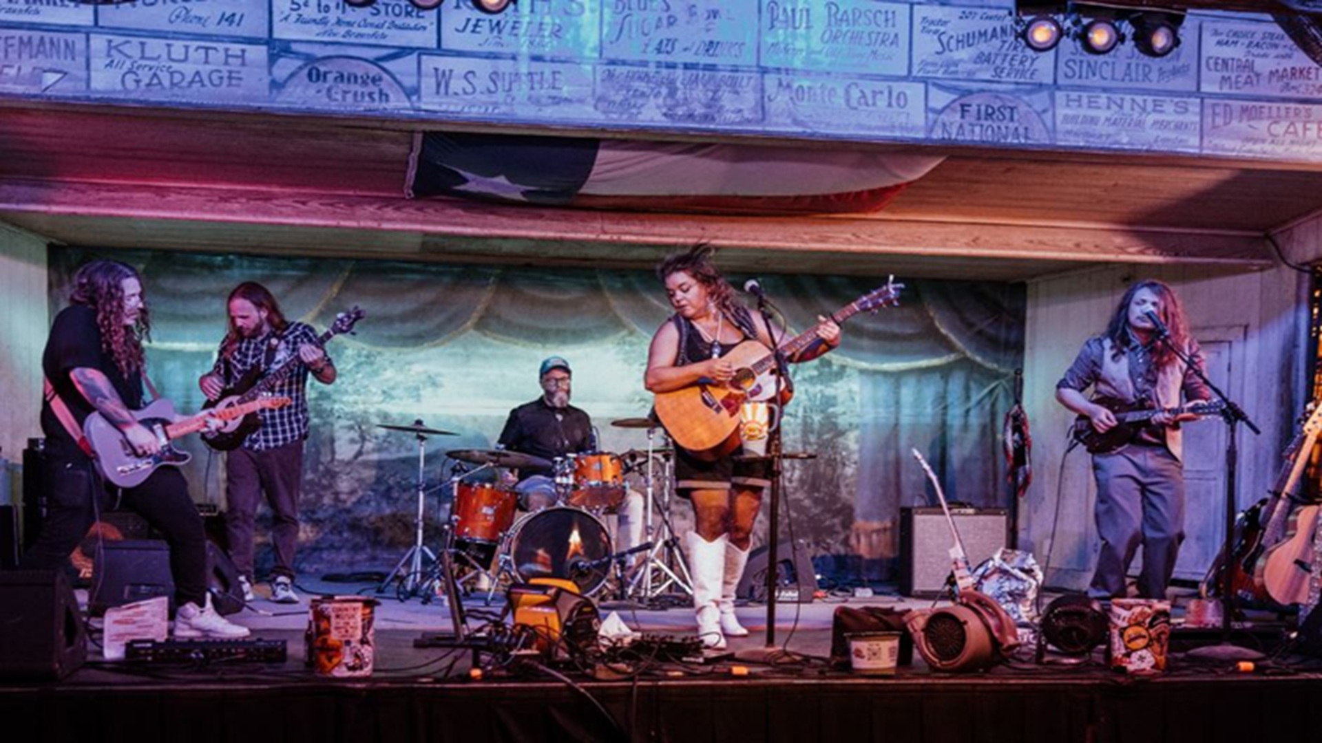 Andi Holleman at Gruene Hall