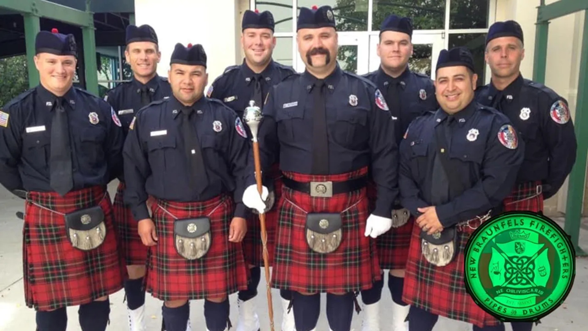 New Braunfels Firefighters Pipes & Drums Band at Krause’s Cafe