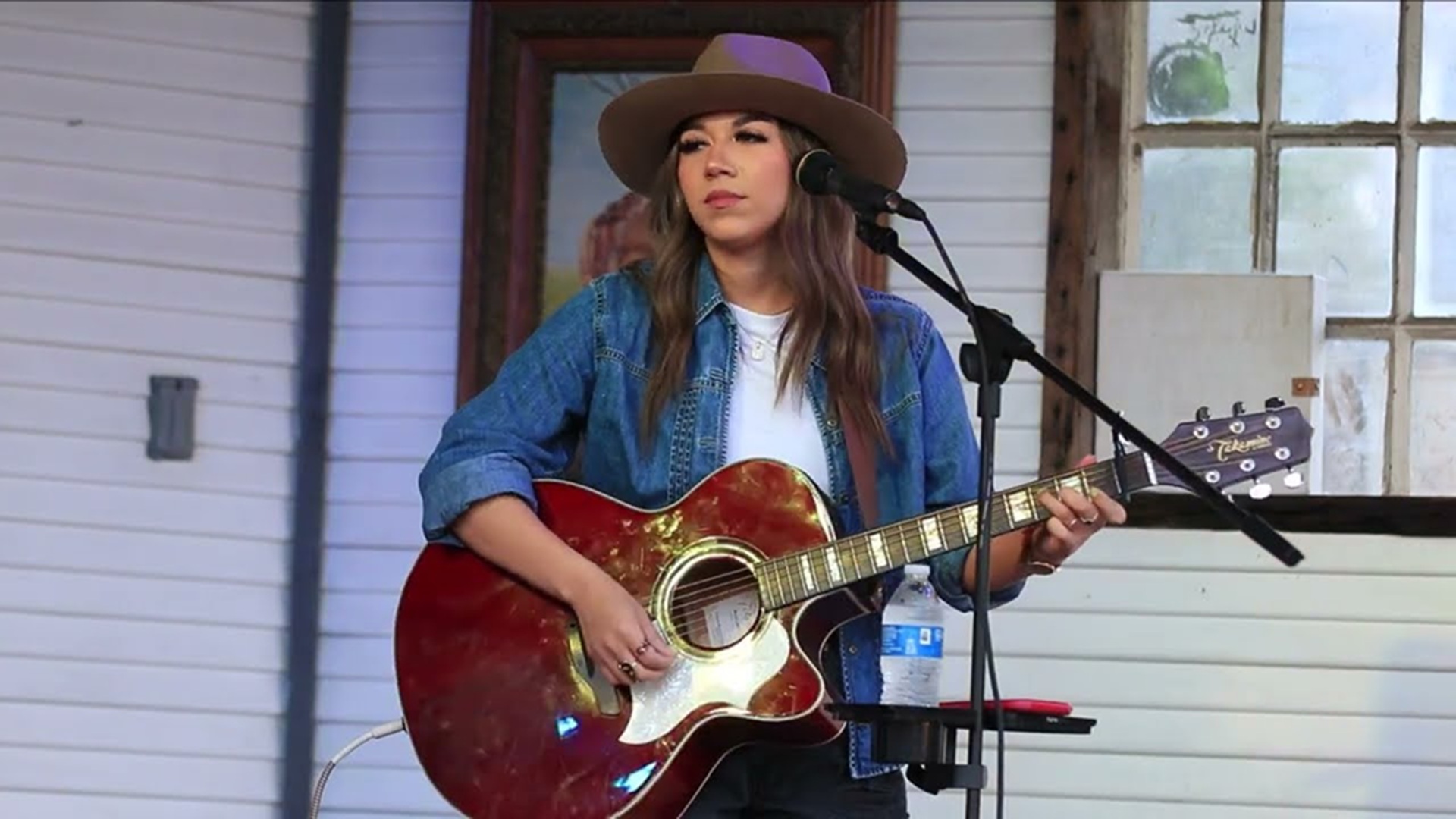Hannah Swann at Gruene Grove
