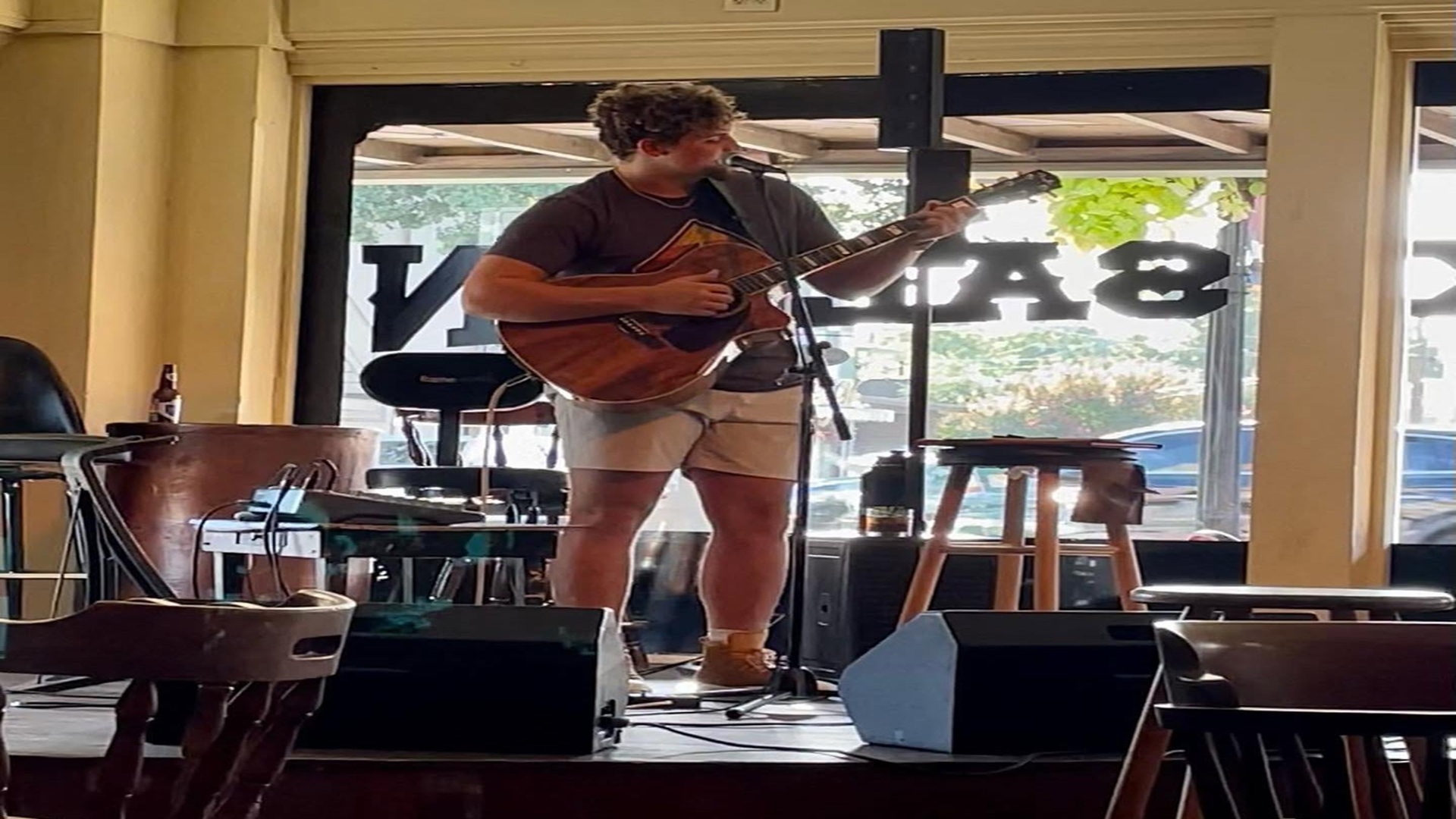 Saturday Afternoon Live with George Joseph Marsh at The Phoenix Saloon