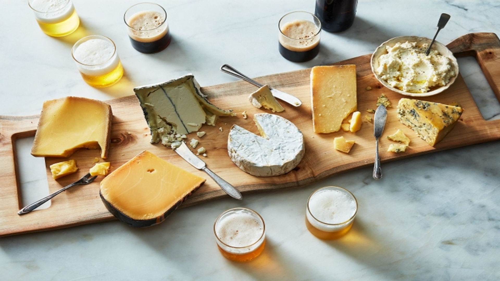 Oktoberfest at Otto's! Beer & Cheese Pairing