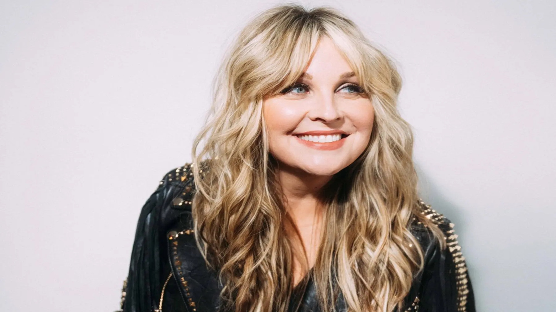 Sunny Sweeney w/ Special Guest Brit Taylor at Gruene Hall