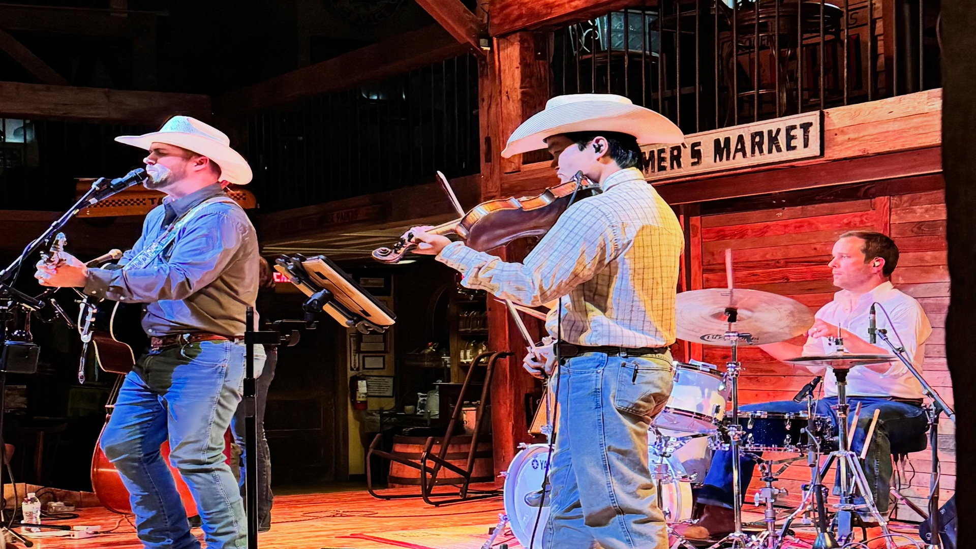 Wesley Hanna at Gruene Hall